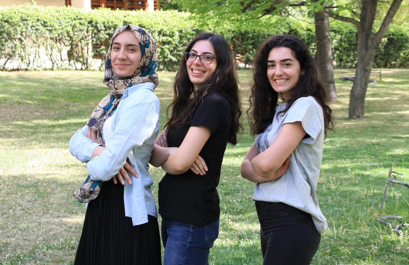 Lab photo shoot in May 2018 — Balanur, Ezgi & Zülal
